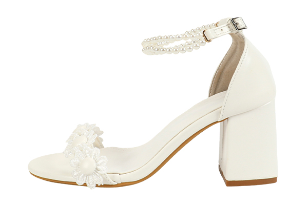 Women's Summer White Flower Decoration Open Toe Round Head Thick Heel Sandals Sweet Style